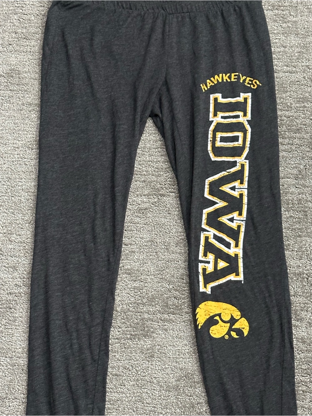 Gray Iowa Hawkeyes Graphic Leggings NWOT